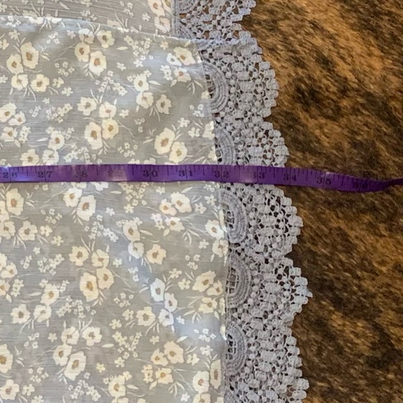 Maurice size 2 (plus) blue with floral cover up/cardigan crochet lace detail - Picture 6 of 6